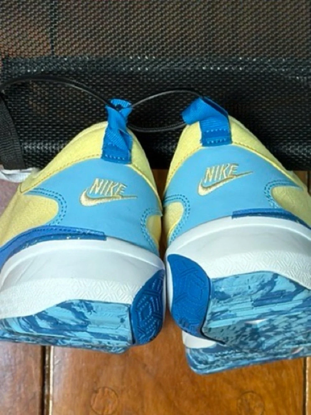 NWT NIKE AIR Sneakers ZOOM FREAK 5 kids Sz 7Y Women 8.5 Men’s 7 NEW